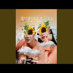 Download Lagu Tri Suaka - Senyum Dibalik Senja (feat. Nabila Maharani) Mp3